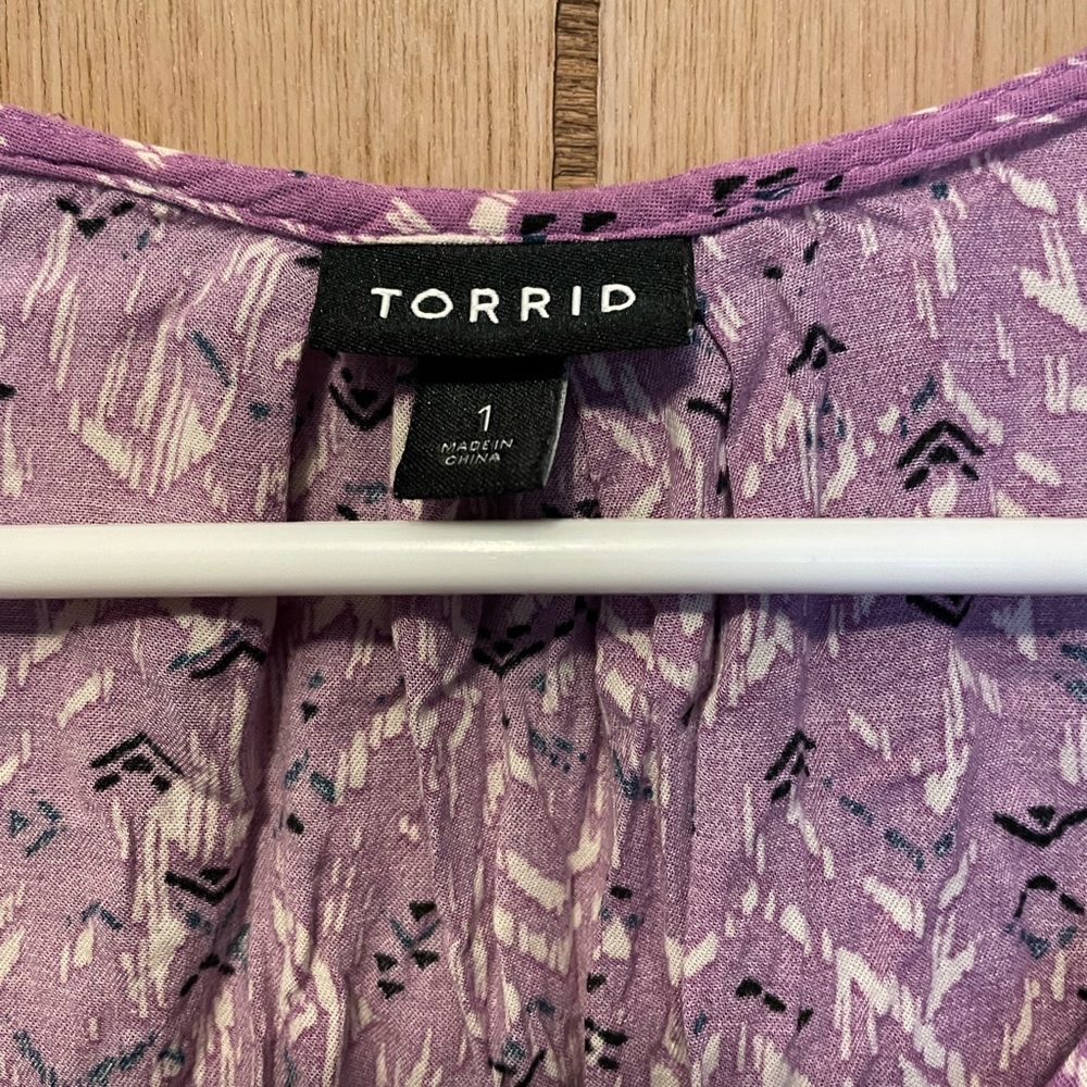 Torrid Tank - Picture 3 of 4